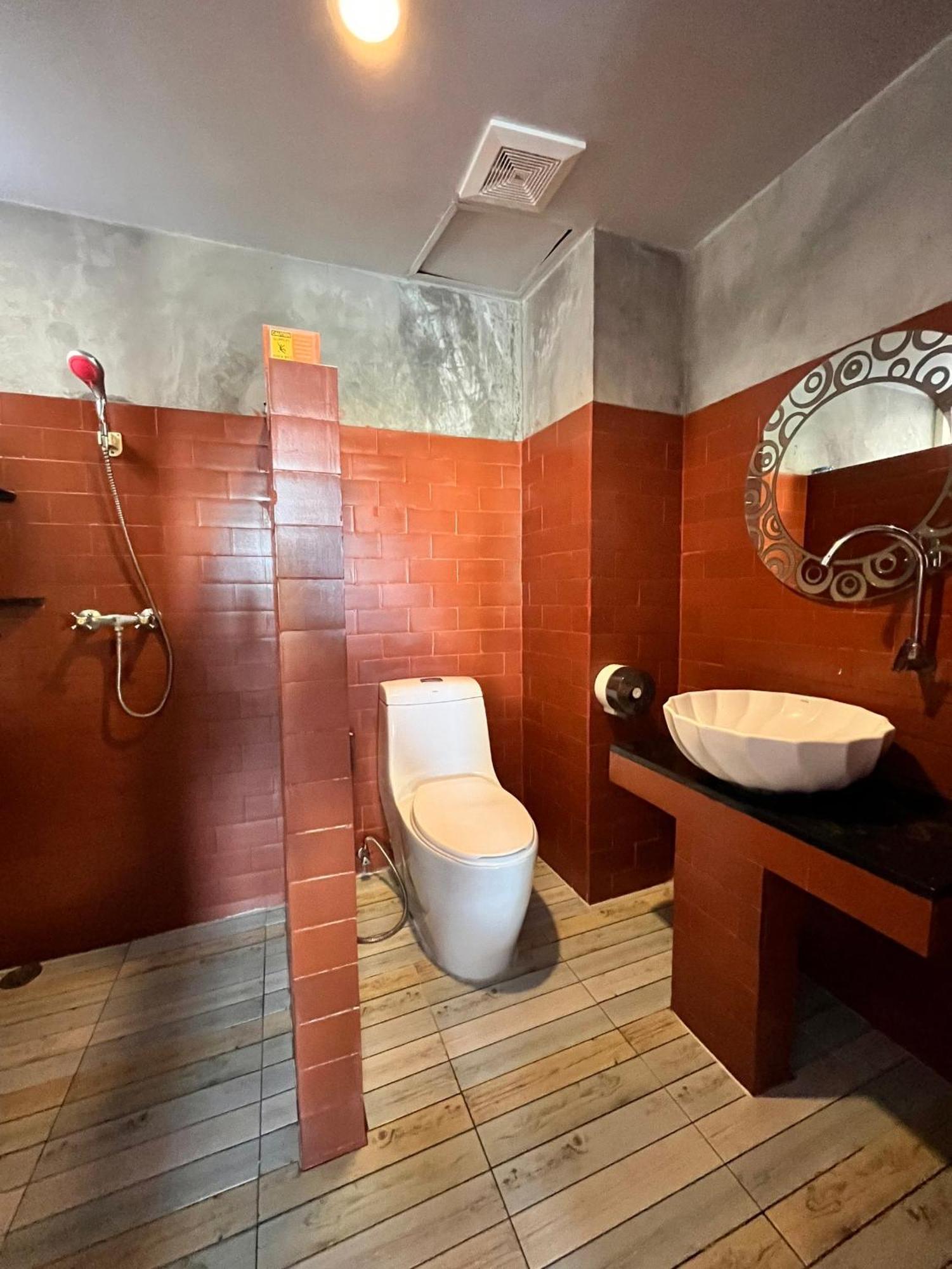 Dozy Lamoon House Hotell Chiang Mai Exteriör bild