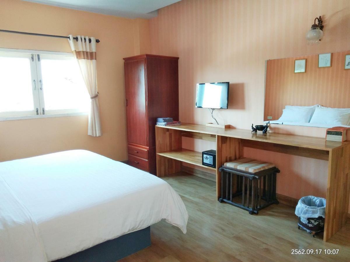 Dozy Lamoon House Hotell Chiang Mai Exteriör bild